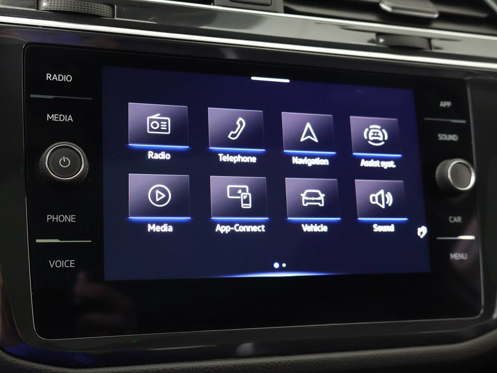 Used 2024 Volkswagen Tiguan SE R-Line AWD/4WD image 46
