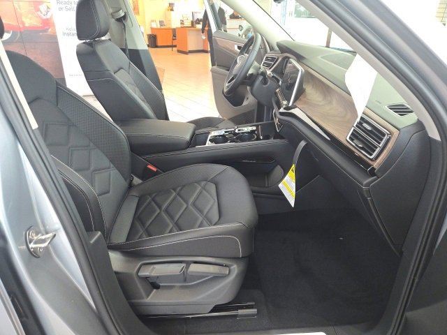 New 2026 Volkswagen Atlas SE image 15