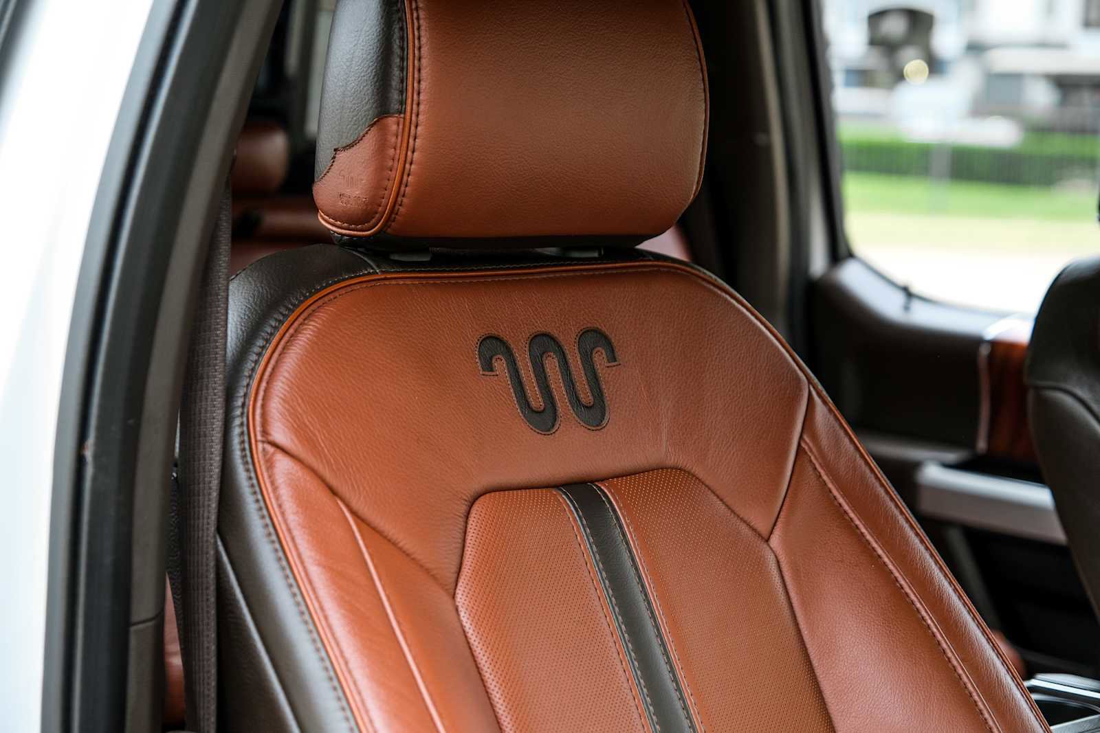 Used 2019 Ford F450 King Ranch w/ King Ranch Ultimate Package image 40