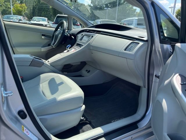 Used 2015 Toyota Prius Three FWD image 18