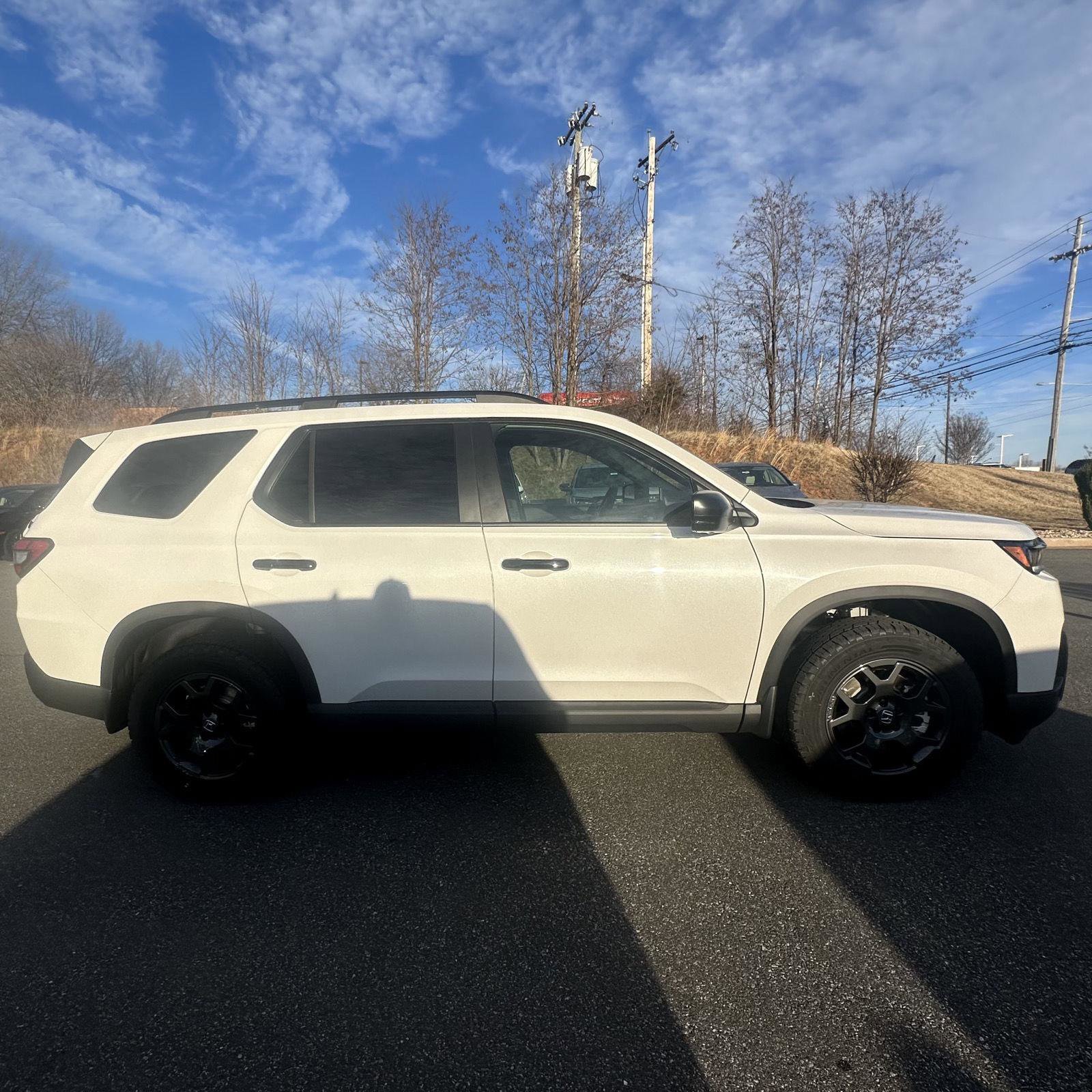 New 2026 Honda Pilot TrailSport image 6