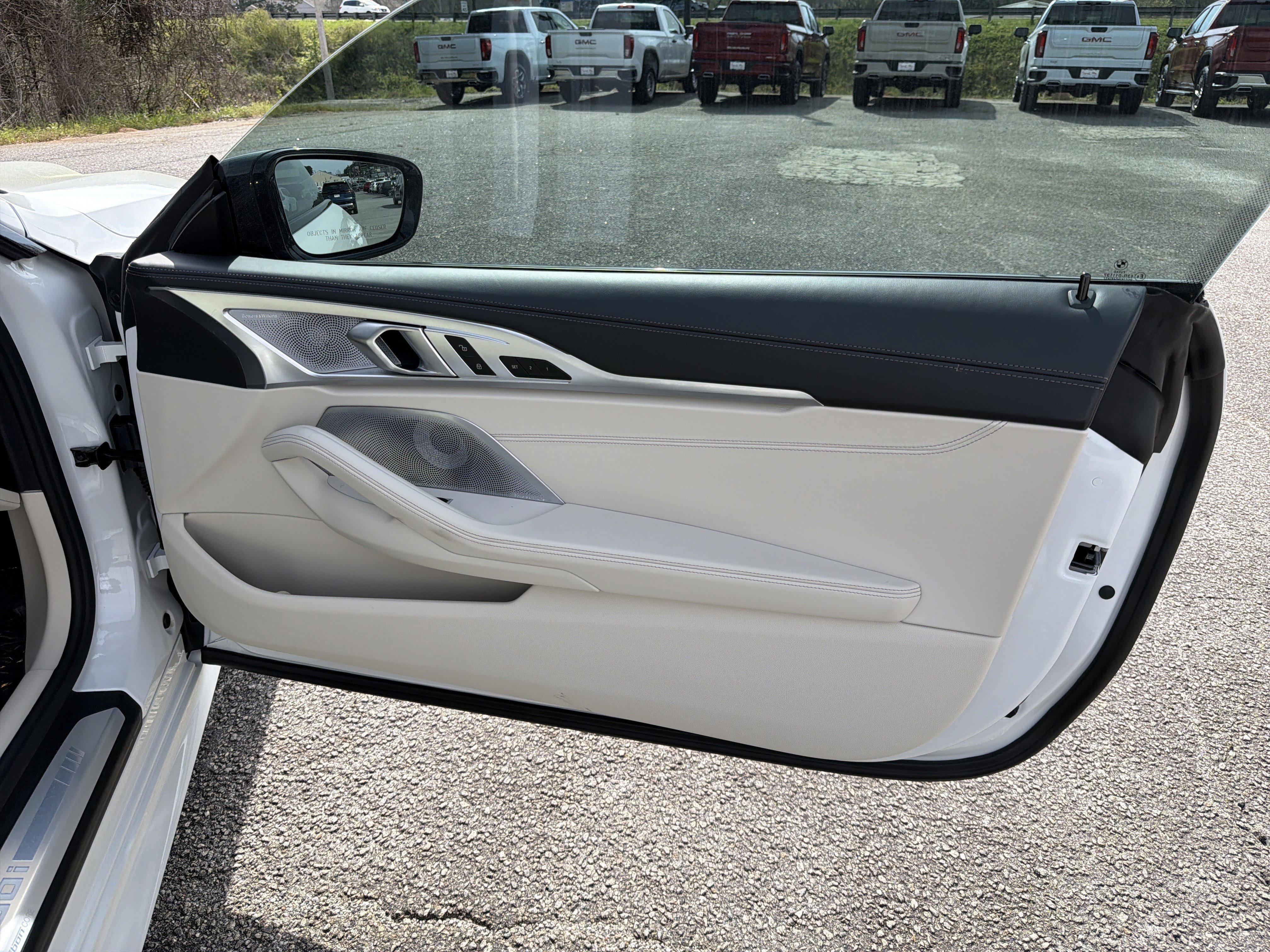 Used 2022 BMW M850i xDrive M850i xDrive Convertible w/ M Carbon Exterior Package image 19