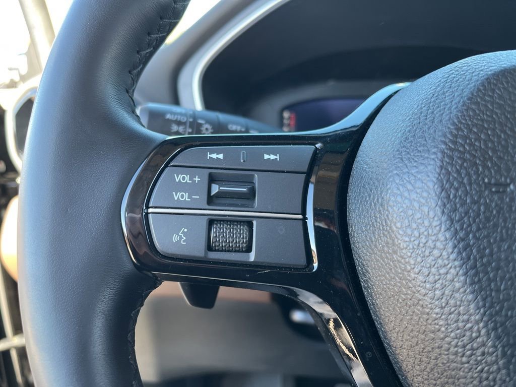 Used 2025 Honda Pilot Elite image 21