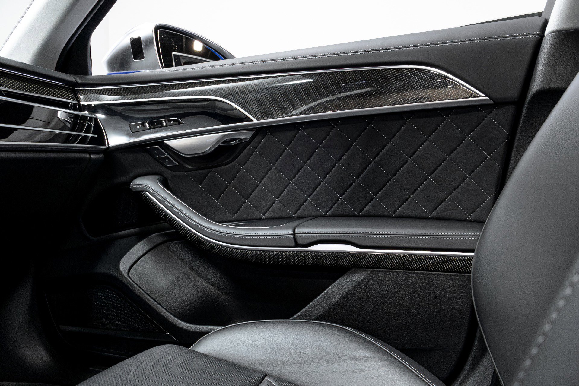 Used 2023 Audi S8 image 13