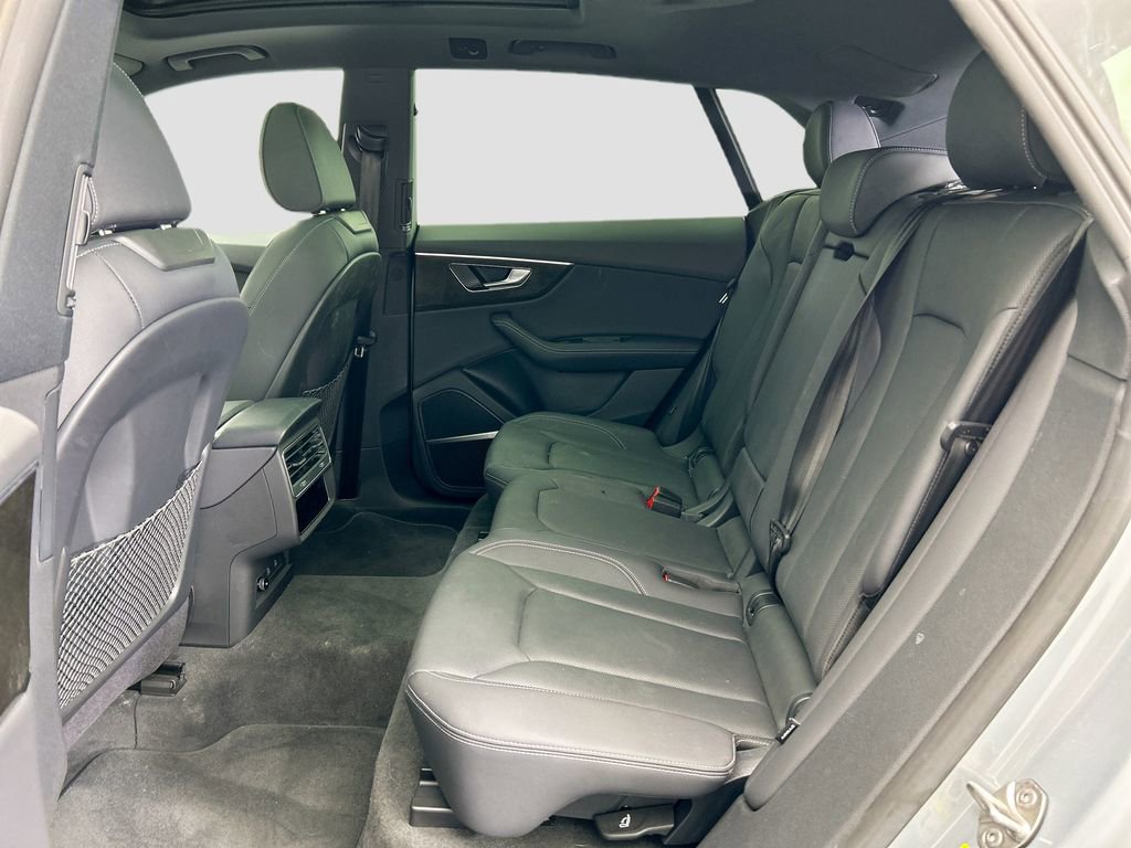 Certified 2025 Audi Q8 Premium Plus w/ Premium Plus Package image 20