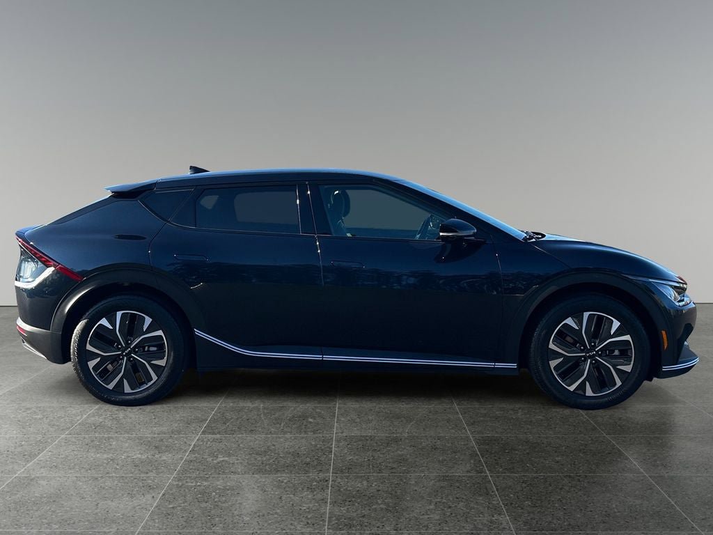 Used 2024 Kia EV6 Light RWD image 9