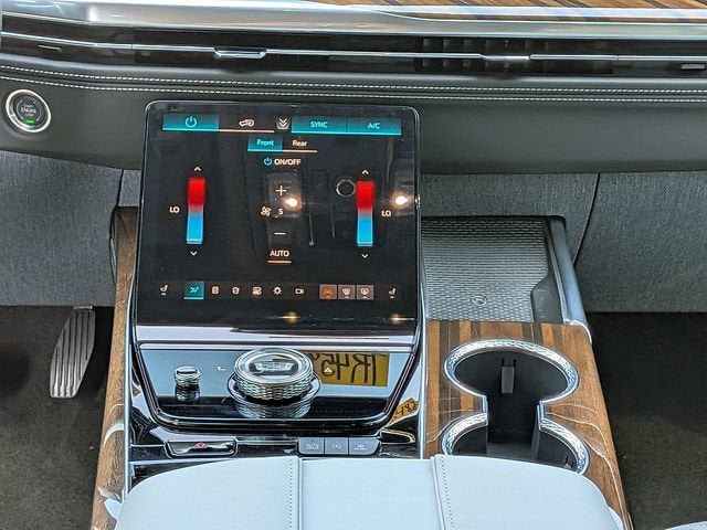 New 2026 Cadillac Escalade ESV Platinum Sport w/ LPO, ONYX Package AWD/4WD image 23