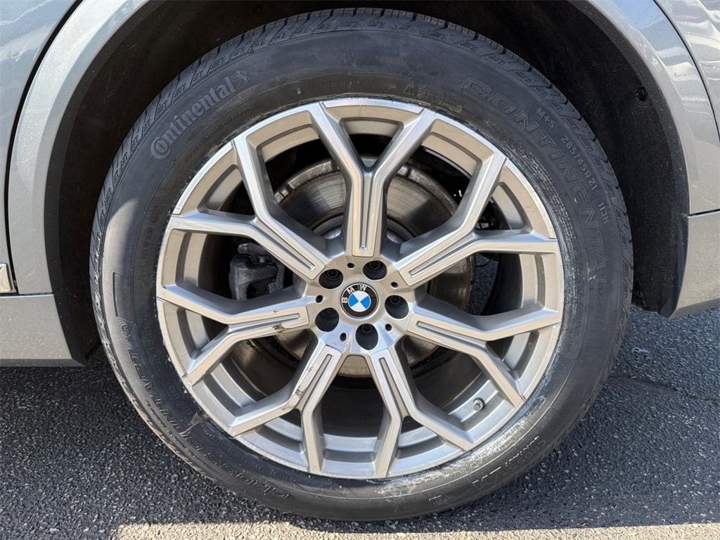 Certified 2026 BMW X7 xDrive40i w/ Executive Package image 18