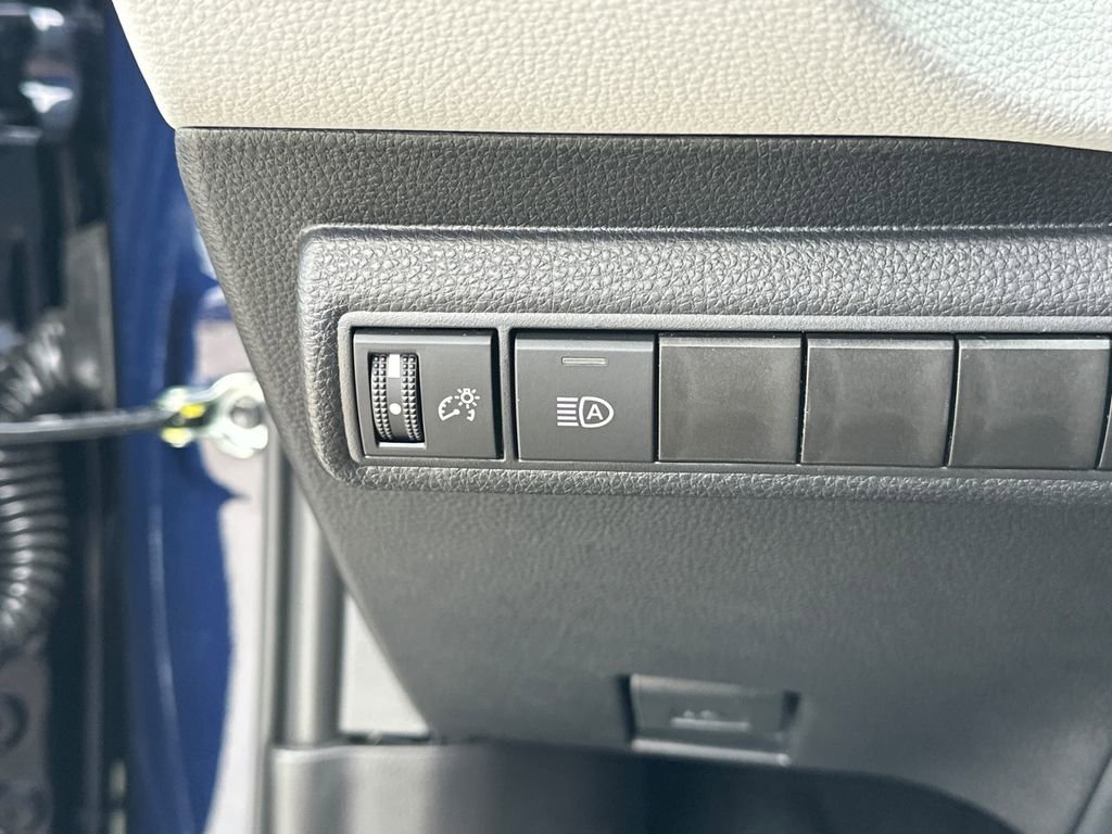 New 2026 Toyota Corolla SE FWD image 19