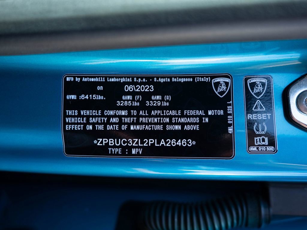 Used 2023 Lamborghini Urus Performante AWD/4WD image 41