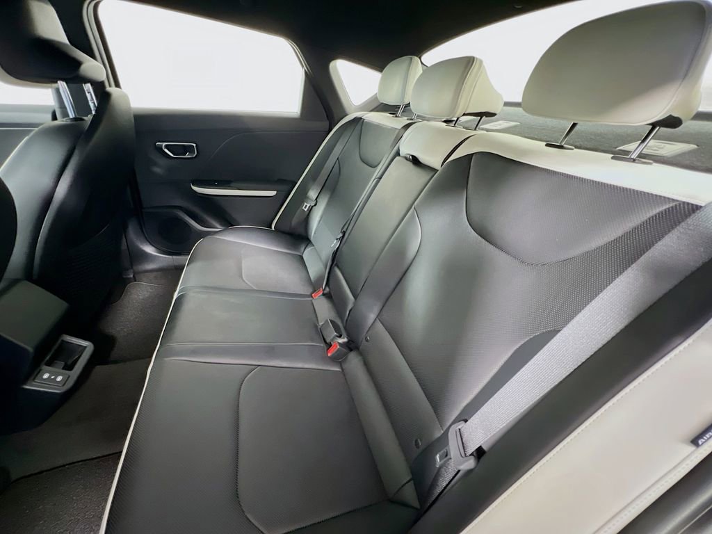 New 2026 Kia K4 GT-Line image 18