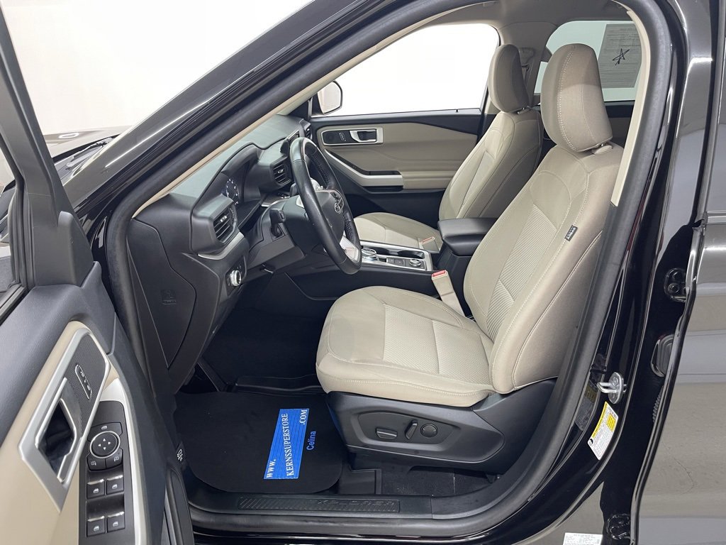 Used 2023 Ford Explorer XLT image 21