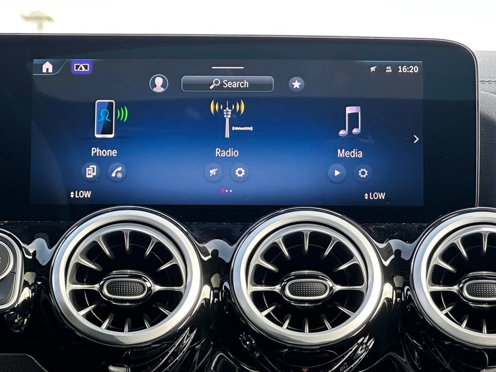 New 2025 Mercedes-Benz GLA 35 AMG 4MATIC image 27
