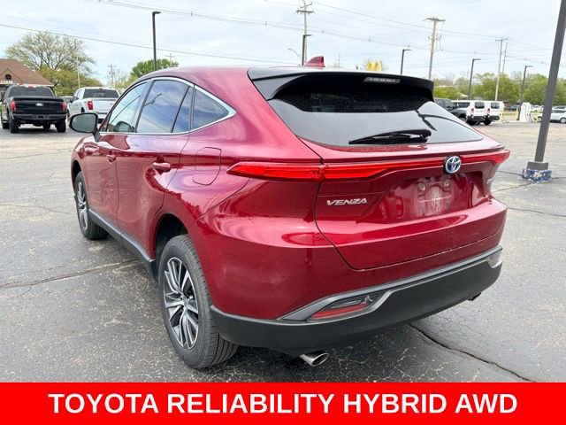 Used 2022 Toyota Venza LE AWD/4WD image 6