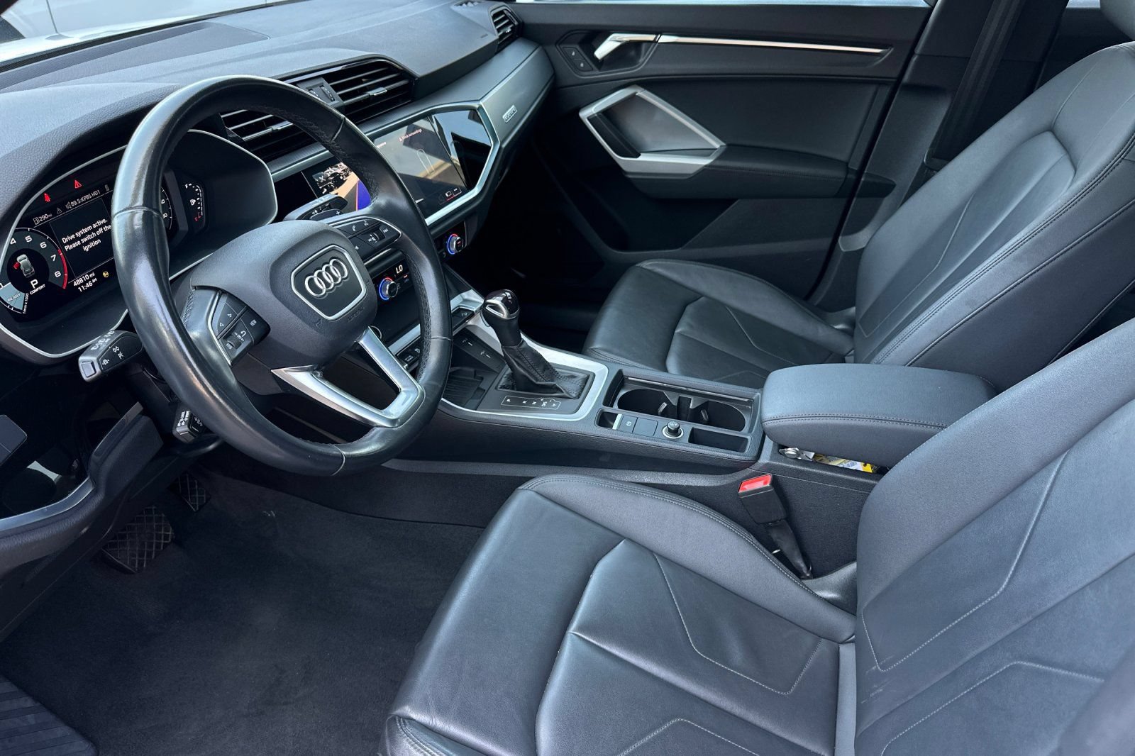 Used 2024 Audi Q3 2.0T Premium AWD/4WD image 9