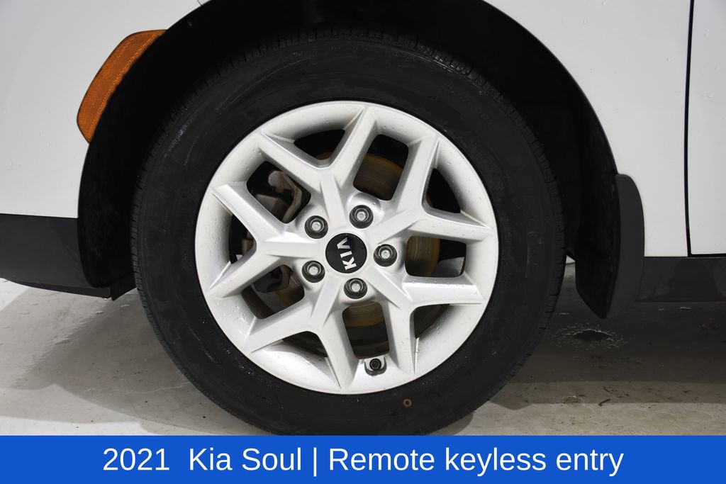 Used 2021 Kia Soul S image 6