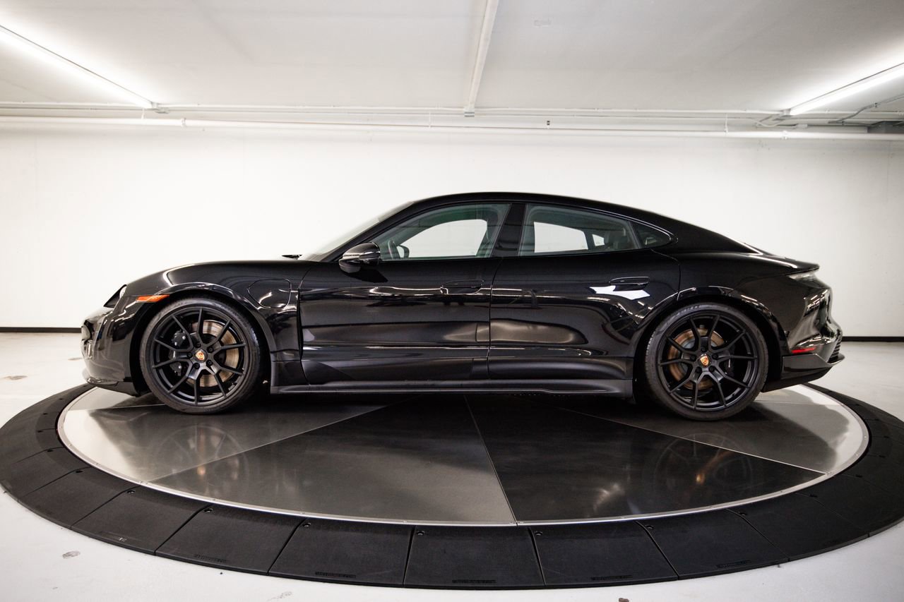 Certified 2024 Porsche Taycan GTS AWD/4WD image 2