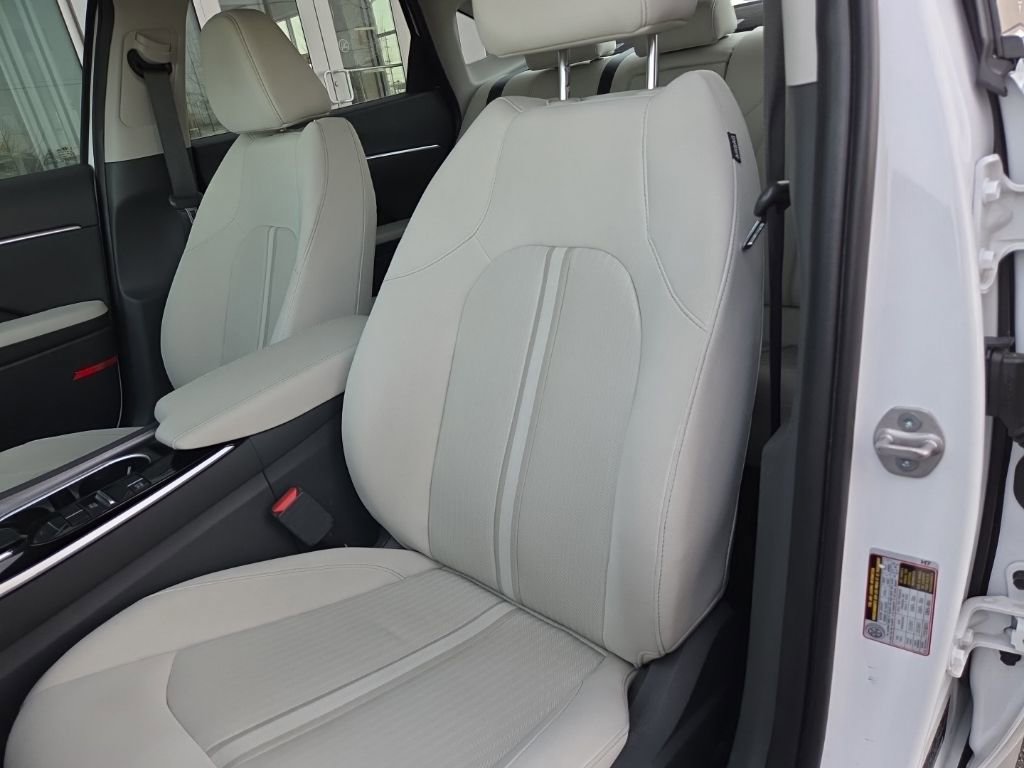 Used 2023 Hyundai Sonata SEL image 19