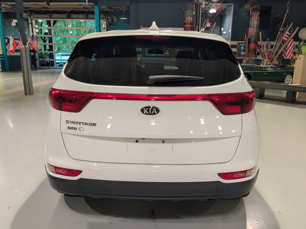 Used 2018 Kia Sportage LX AWD/4WD image 11