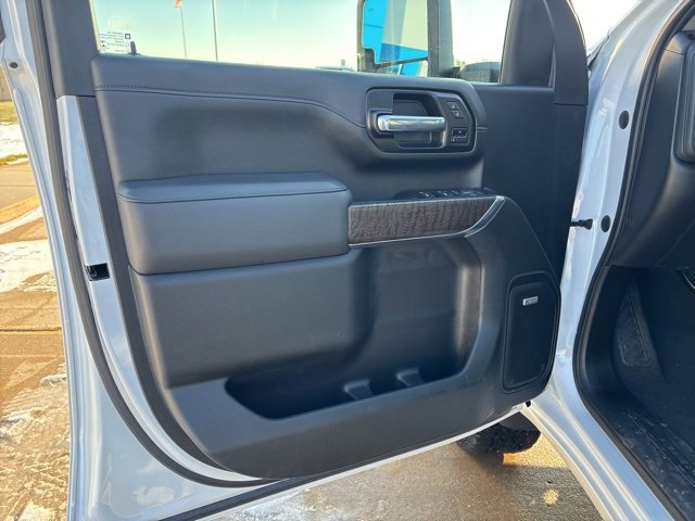 Used 2021 GMC Sierra 3500 Denali w/ Denali Ultimate Package image 12
