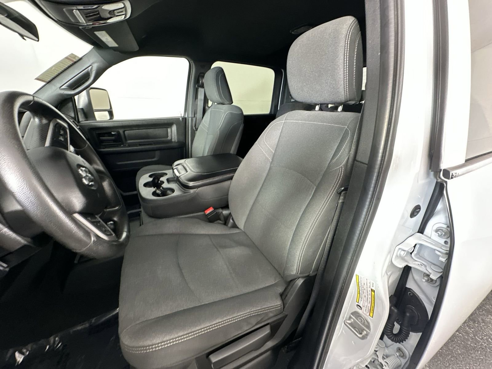 Used 2023 RAM 3500 Tradesman image 11