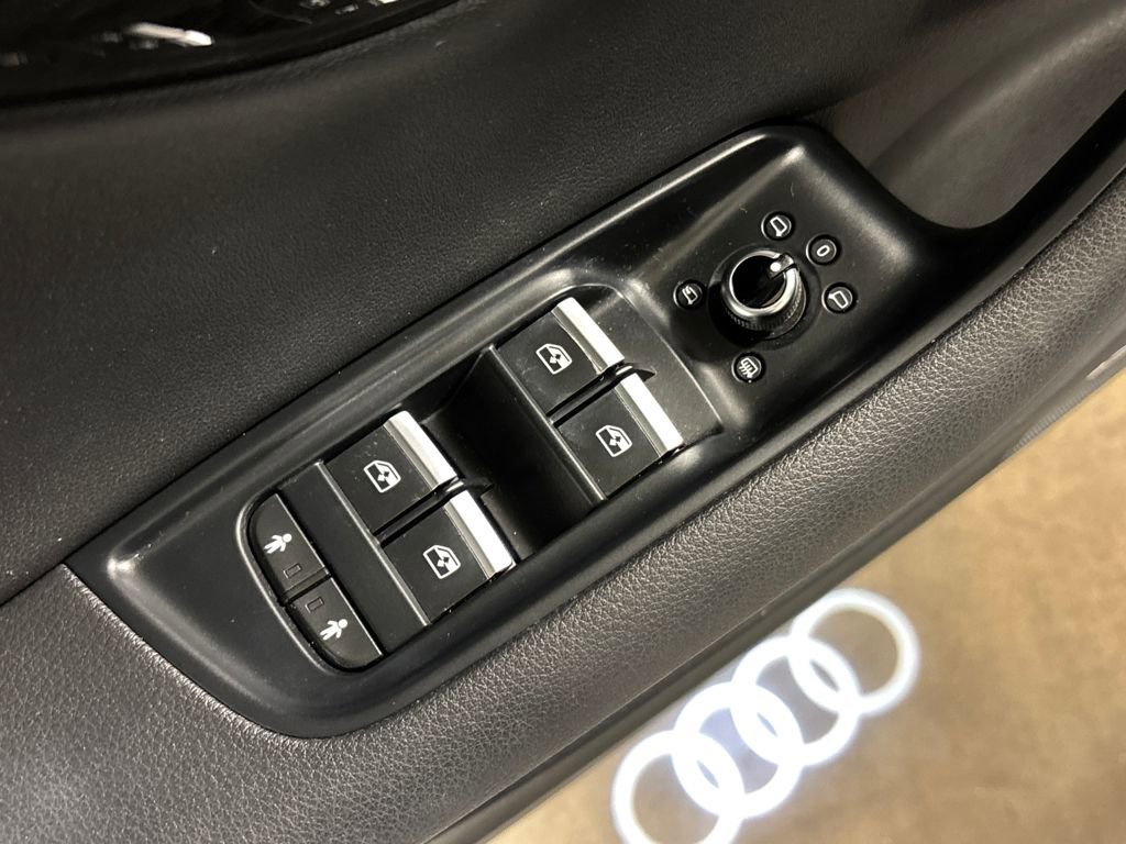 Used 2020 Audi Q7 3.0T Premium Plus w/ Premium Plus Package image 23