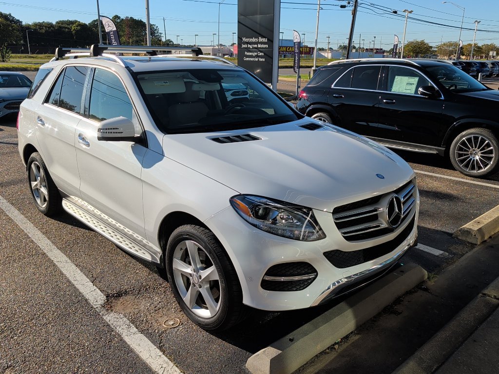 Used 2017 Mercedes-Benz GLE 350 image 2