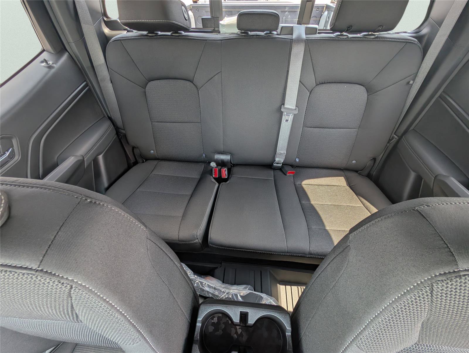 New 2026 GMC Canyon Elevation w/ Convenience Package image 31