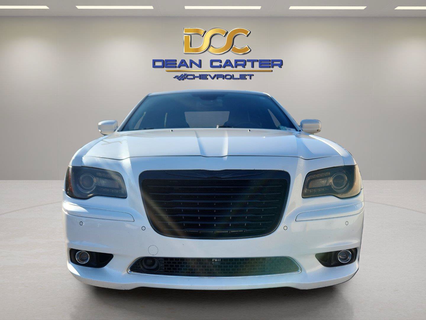 Used 2012 Chrysler 300 SRT8 w/ 19-Premium Speaker Group RWD image 8