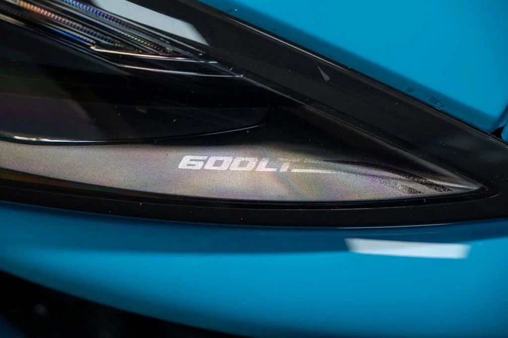 Used 2020 McLaren 600LT Spider image 16