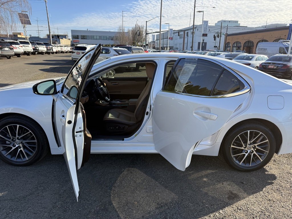 Used 2016 Lexus ES 350 image 15