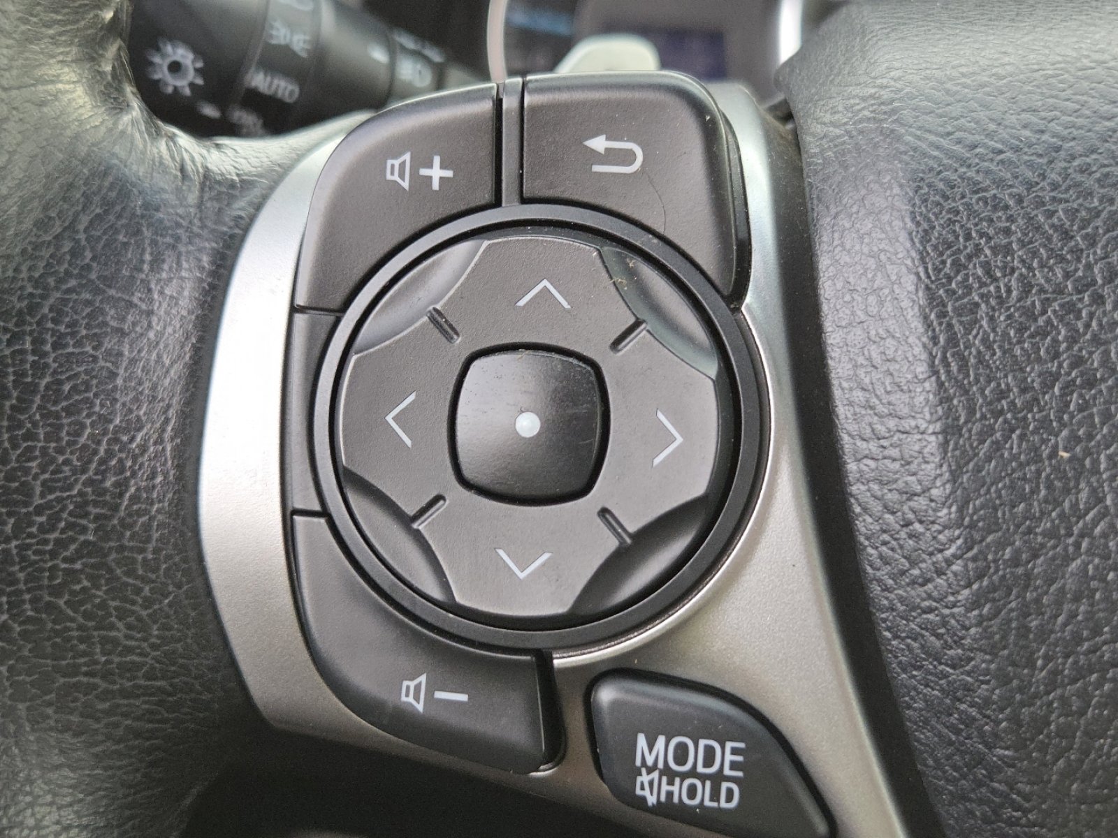 Used 2014 Toyota Camry SE image 29