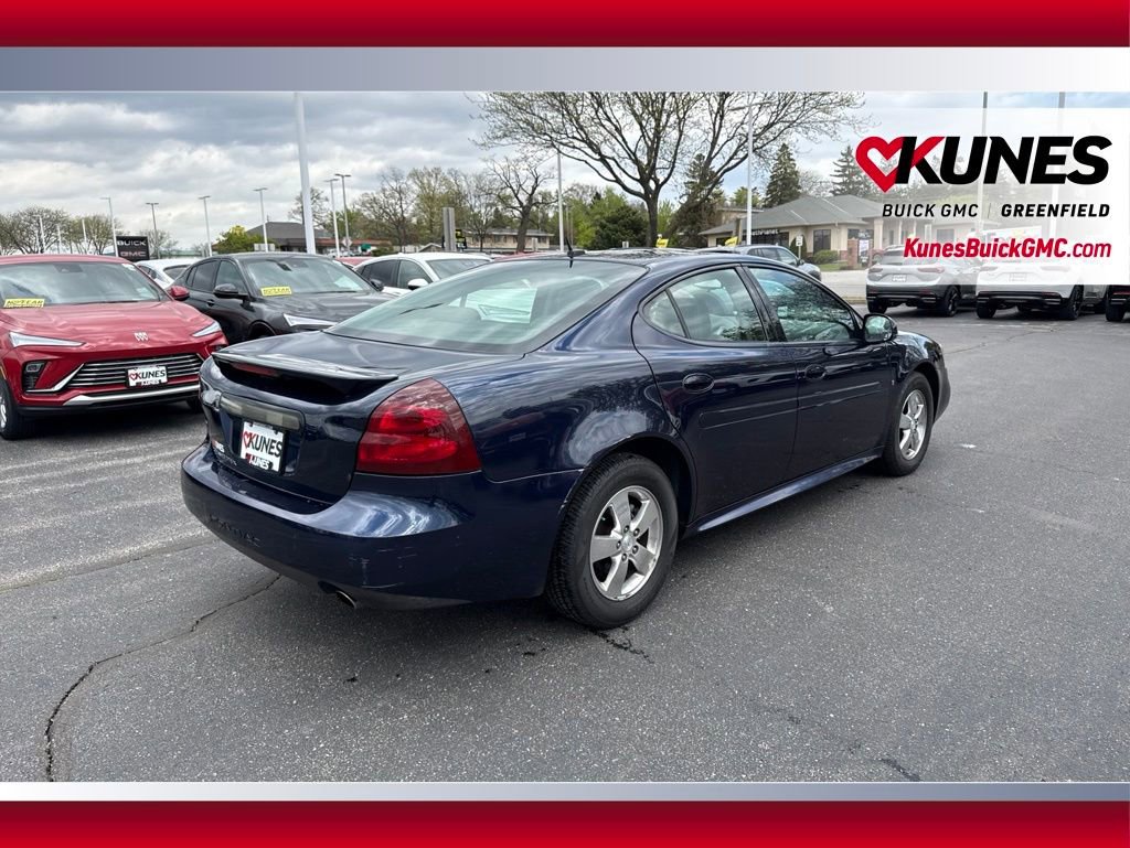 Used 2007 Pontiac Grand Prix w/ Sun And Sound Package FWD image 8