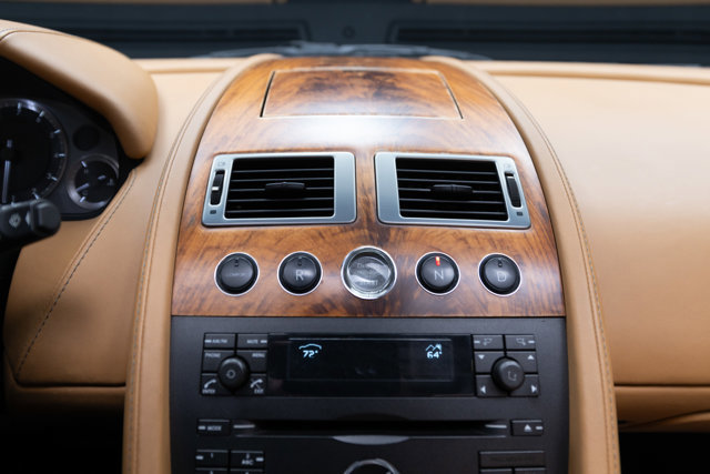 Used 2008 Aston Martin V8 Vantage Roadster image 75