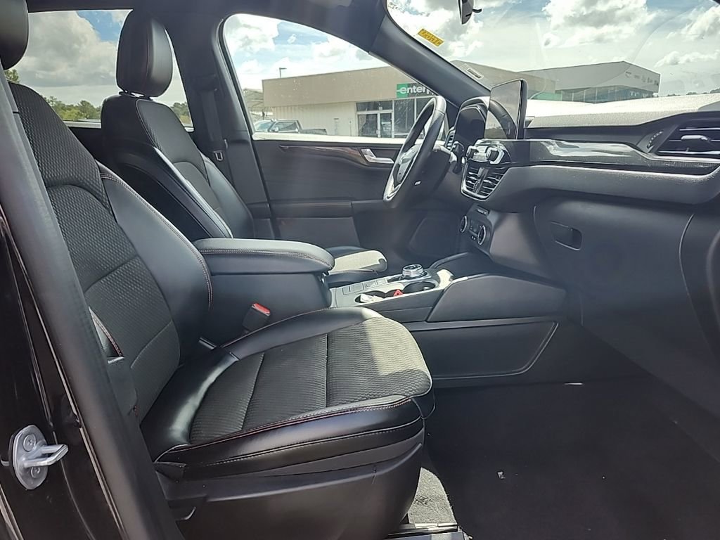 Used 2023 Ford Escape ST-Line FWD image 14