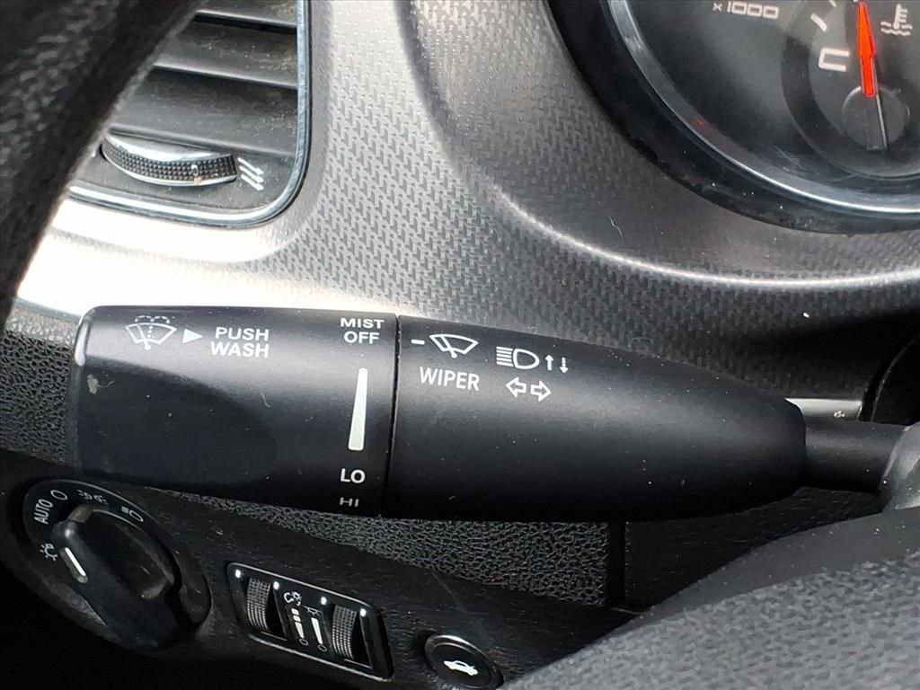 Used 2012 Dodge Charger SE RWD image 19