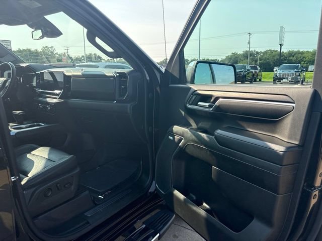 Used 2023 GMC Sierra 1500 SLT w/ SLT Convenience Package AWD/4WD image 43