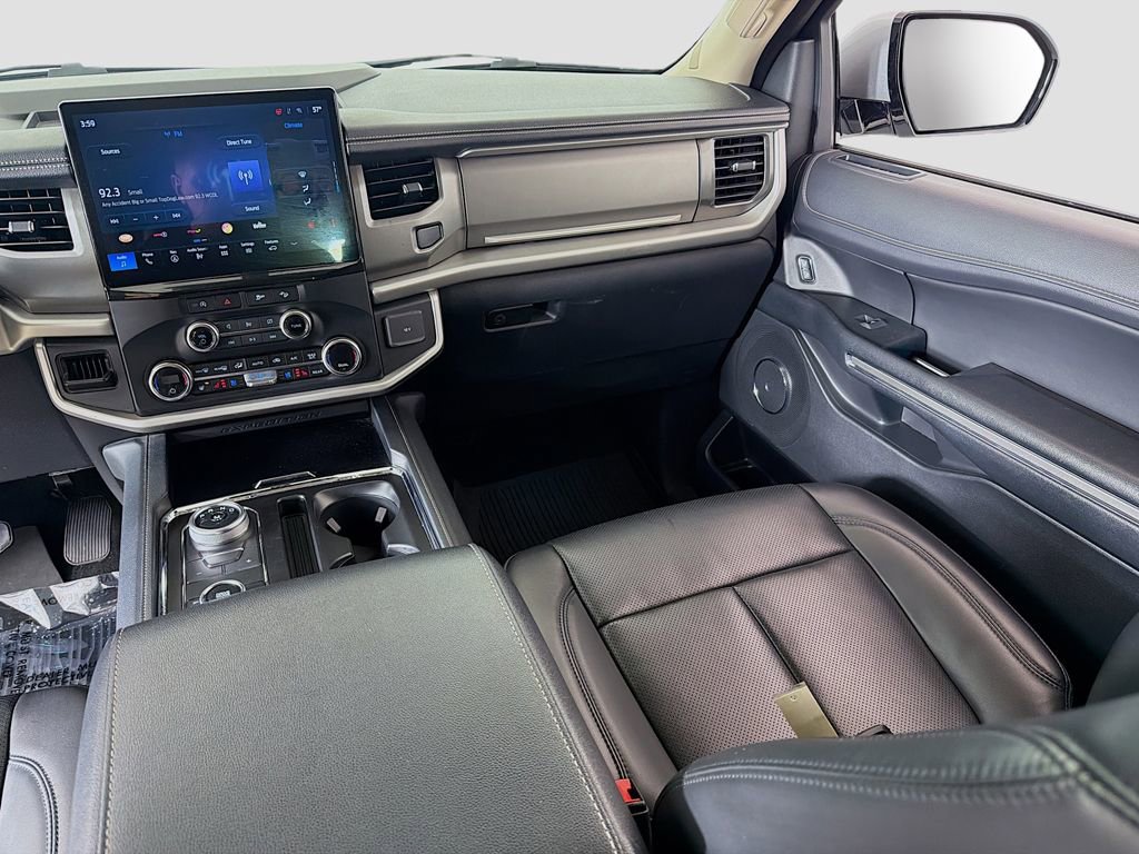 Used 2024 Ford Expedition Max XLT AWD/4WD image 28