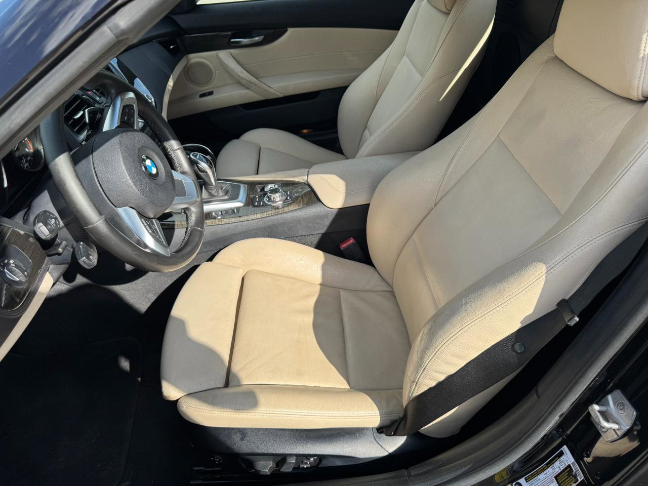 Used 2016 BMW Z4 sDrive28i RWD image 18