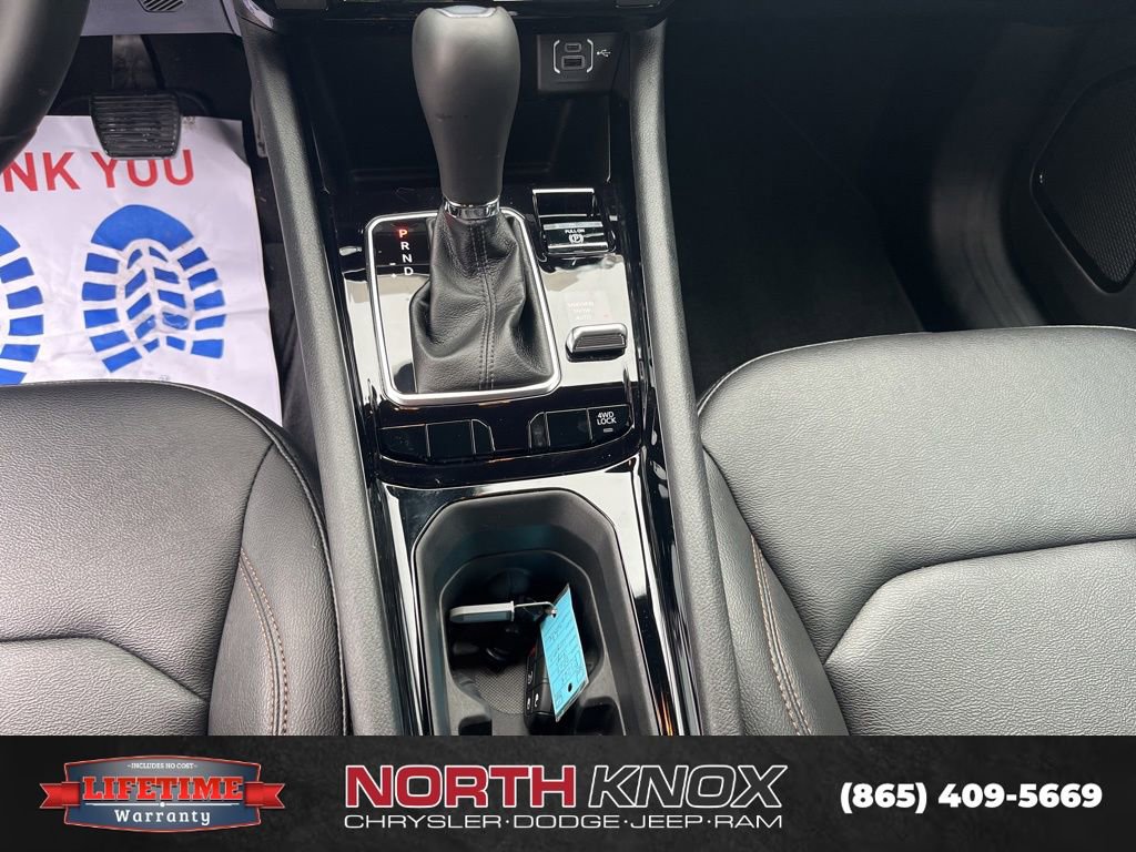 Used 2024 Jeep Compass Limited image 11