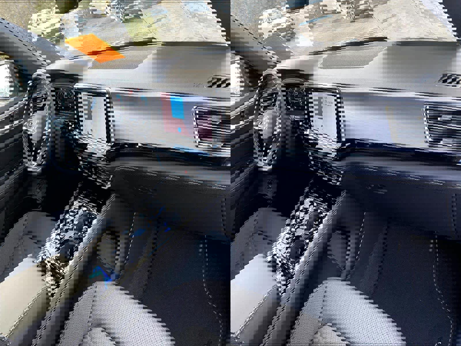 New 2026 Volkswagen Atlas Cross Sport SE image 10