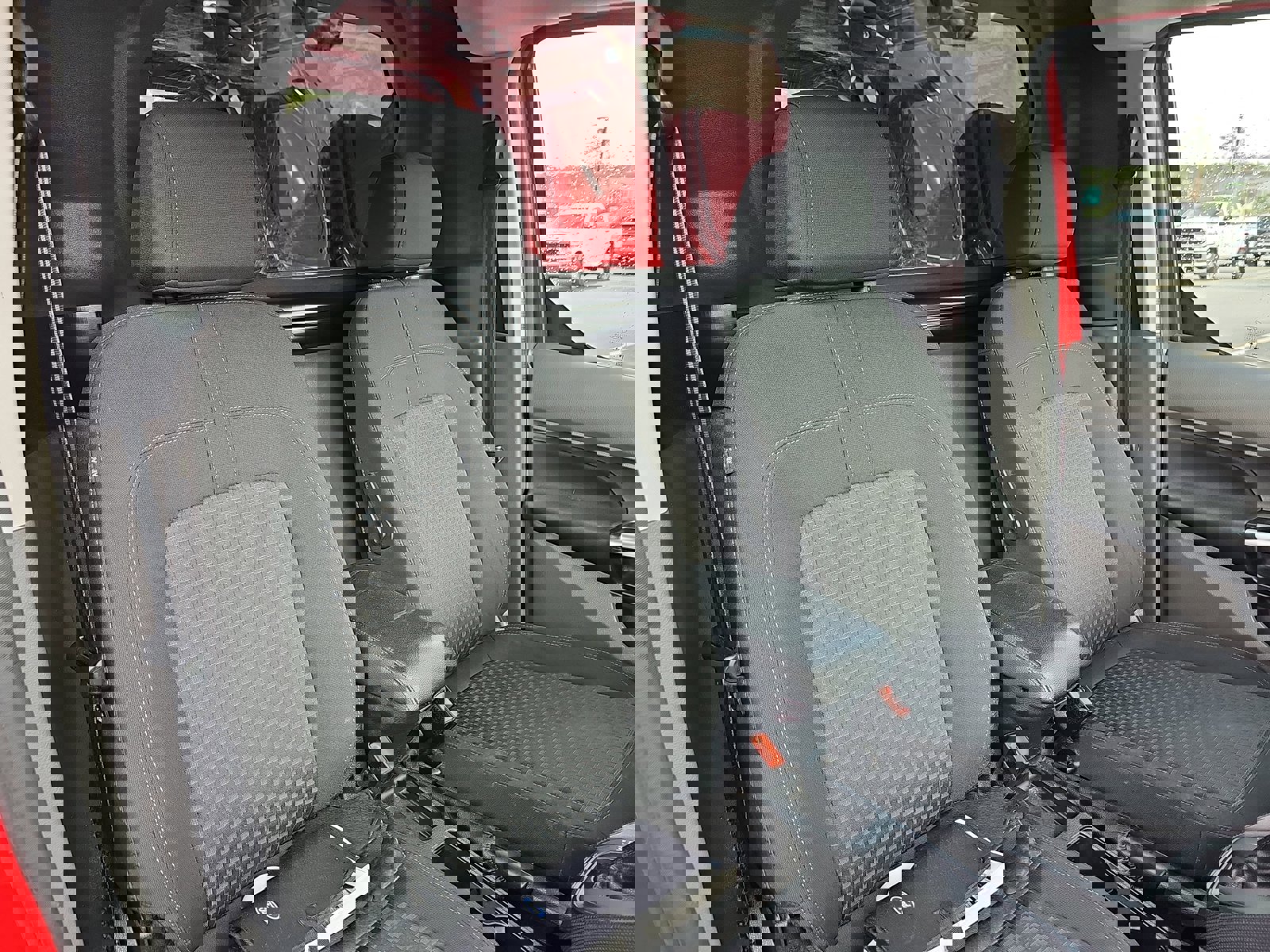 Used 2021 Ford Transit Connect XLT image 10