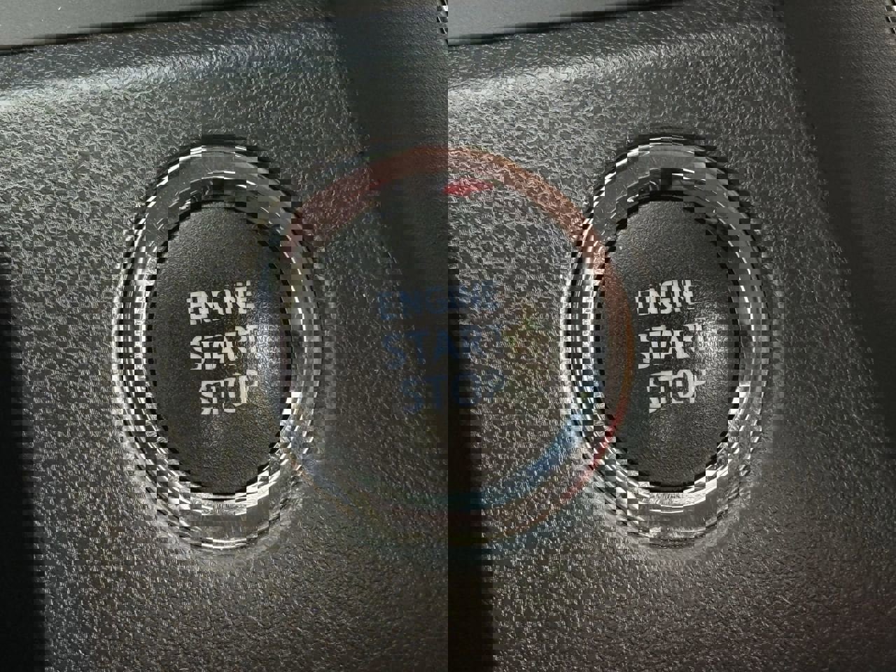 Used 2022 Toyota Camry XSE FWD image 18