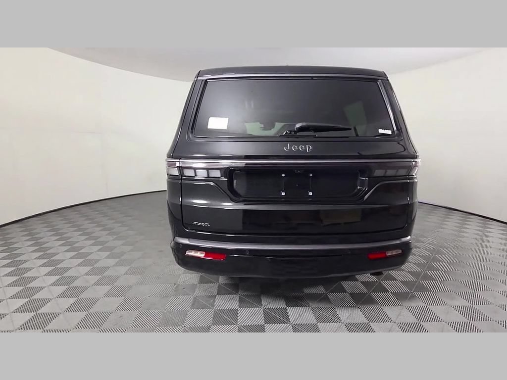 New 2026 Jeep Grand Wagoneer Summit w/ Premium Group III AWD/4WD image 29