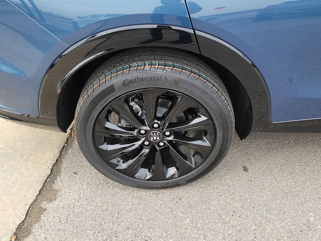 New 2026 Buick Envista Sport Touring w/ Convenience I Package FWD image 8