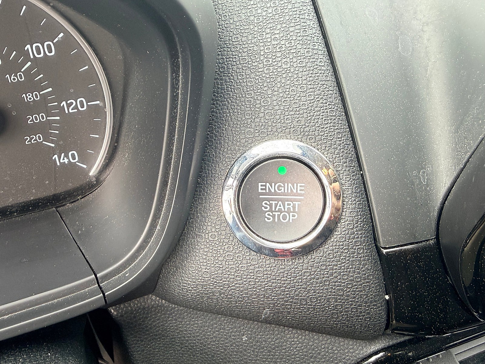 Used 2018 Ford EcoSport Titanium w/ Titanium Cold Weather Package AWD/4WD image 25
