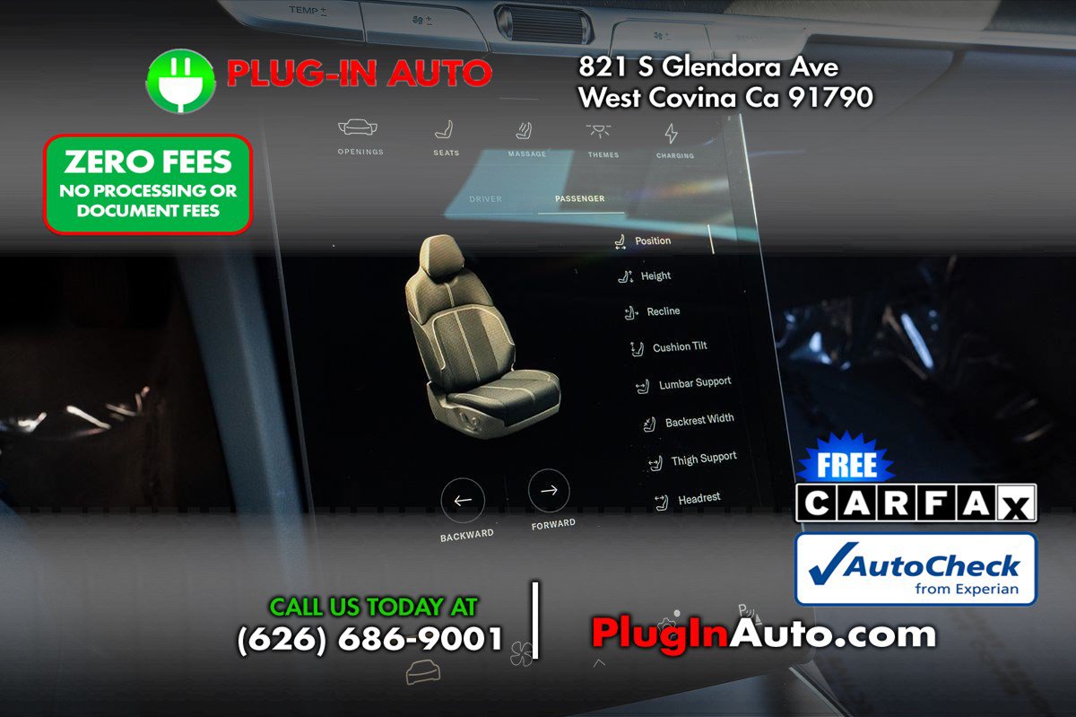 Used 2025 Lucid Air Pure RWD image 24