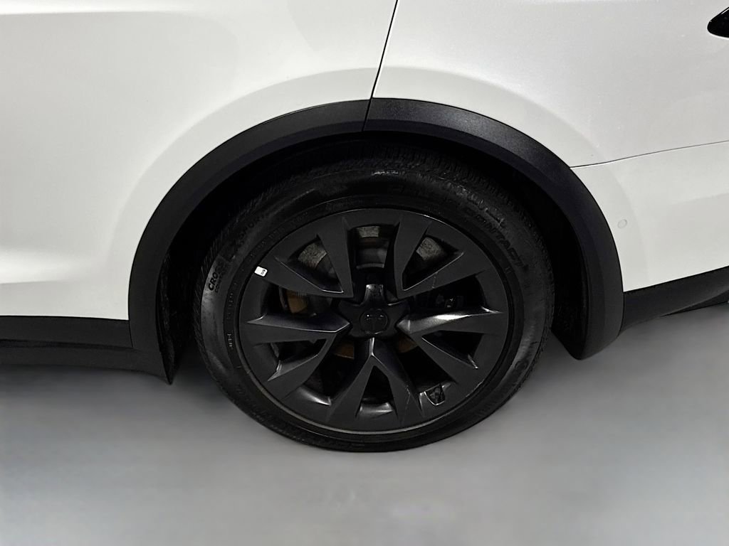 Used 2023 Tesla Model X image 11