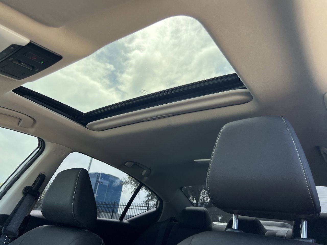 Certified 2024 Nissan Altima 2.5 SV w/ SV Premium Package image 12