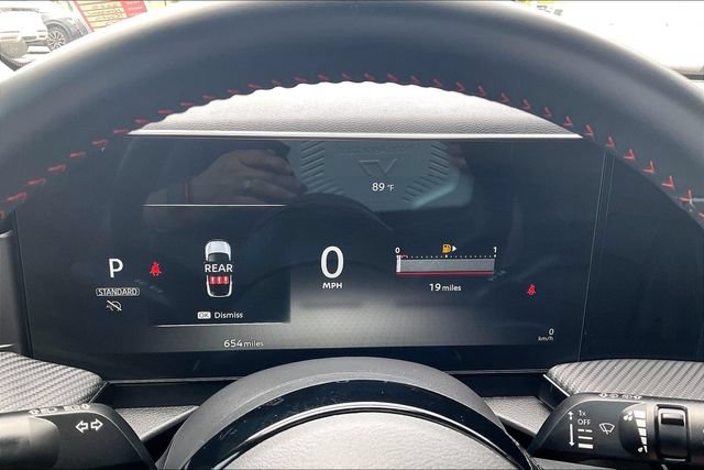 Used 2025 Nissan Kicks SR FWD image 18